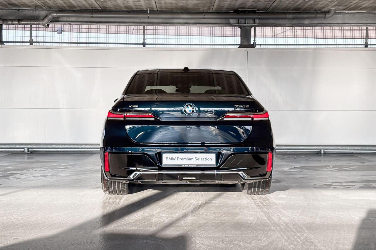 BMW 7-SERIE 750e xDrive | M Sportpakket | BMW Individual Interieur | Innovation Pack | Connoisseur Pack