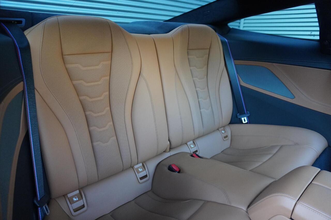 BMW 8-SERIE Coupé M850i xDrive High Executive | Audio Media Pack | BMW Personal CoPilot Pack | Adaptief M Onderstel Professional | Carbon fibre dak | Driving Assistant Professional