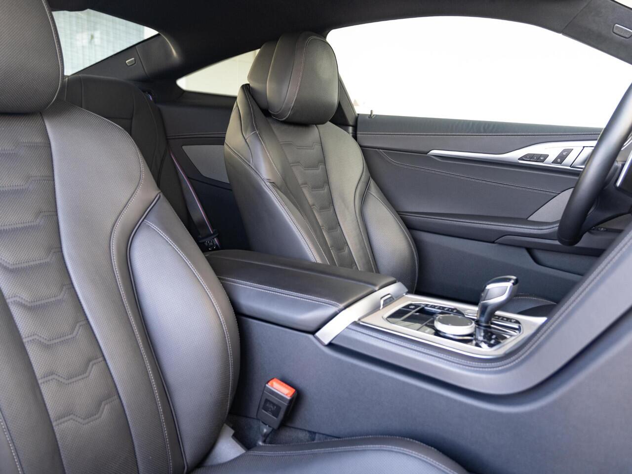 BMW 8-SERIE Coupé M850i xDrive | Innovationspakket | Harman Kardon | Comfort Access | Soft-Close | Stoelventilatie | Laserlight | 20''