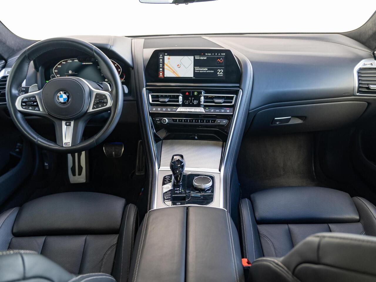 BMW 8-SERIE Coupé M850i xDrive | Innovationspakket | Harman Kardon | Comfort Access | Soft-Close | Stoelventilatie | Laserlight | 20''