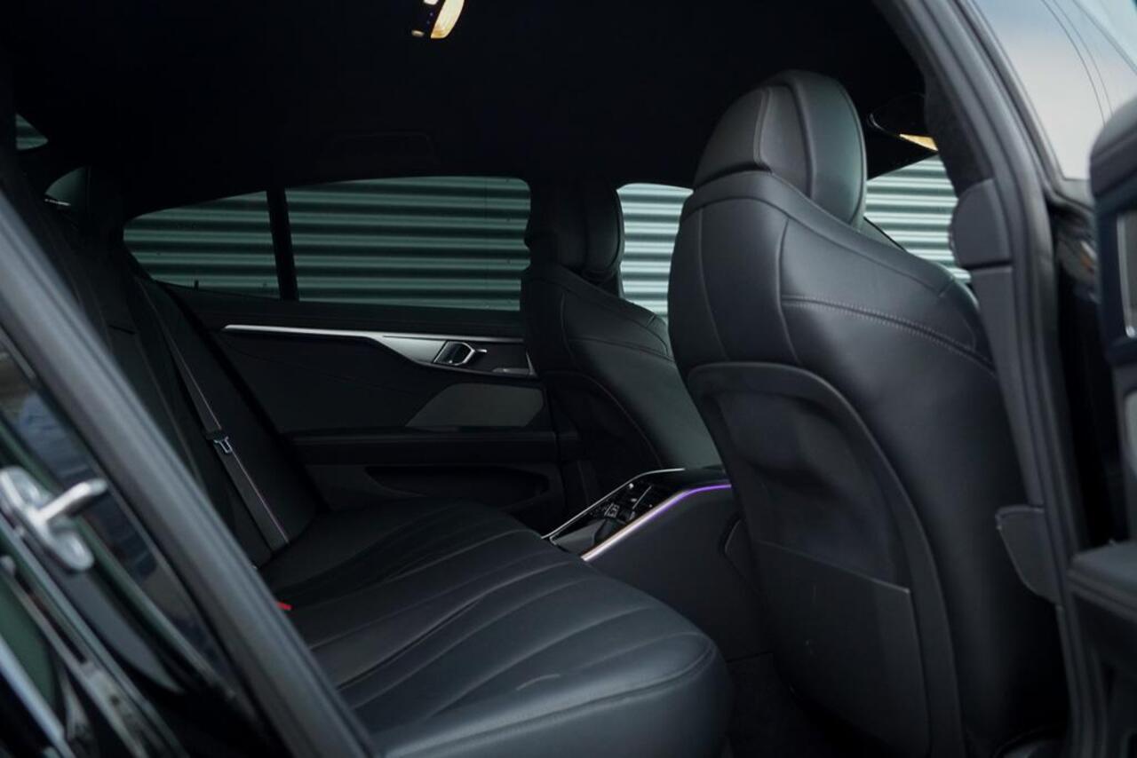 BMW 8-SERIE Gran Coupé M850i xDrive High Executive / Drive Assist / 360 Camera / Stoelverwarming&koeling