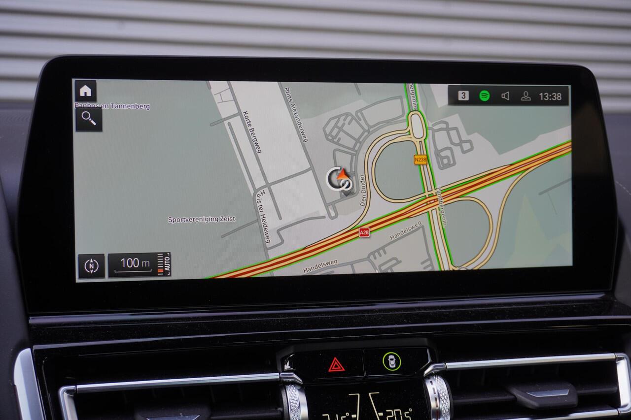 BMW 8-SERIE 840i xDrive High Executive | Driving Assistant Professional | Bowers & Wilkins Diamond Surround Sound Systeem | Parking Assistant Plus | BMW Laserlight | Soft-Close-Automatic voor portieren