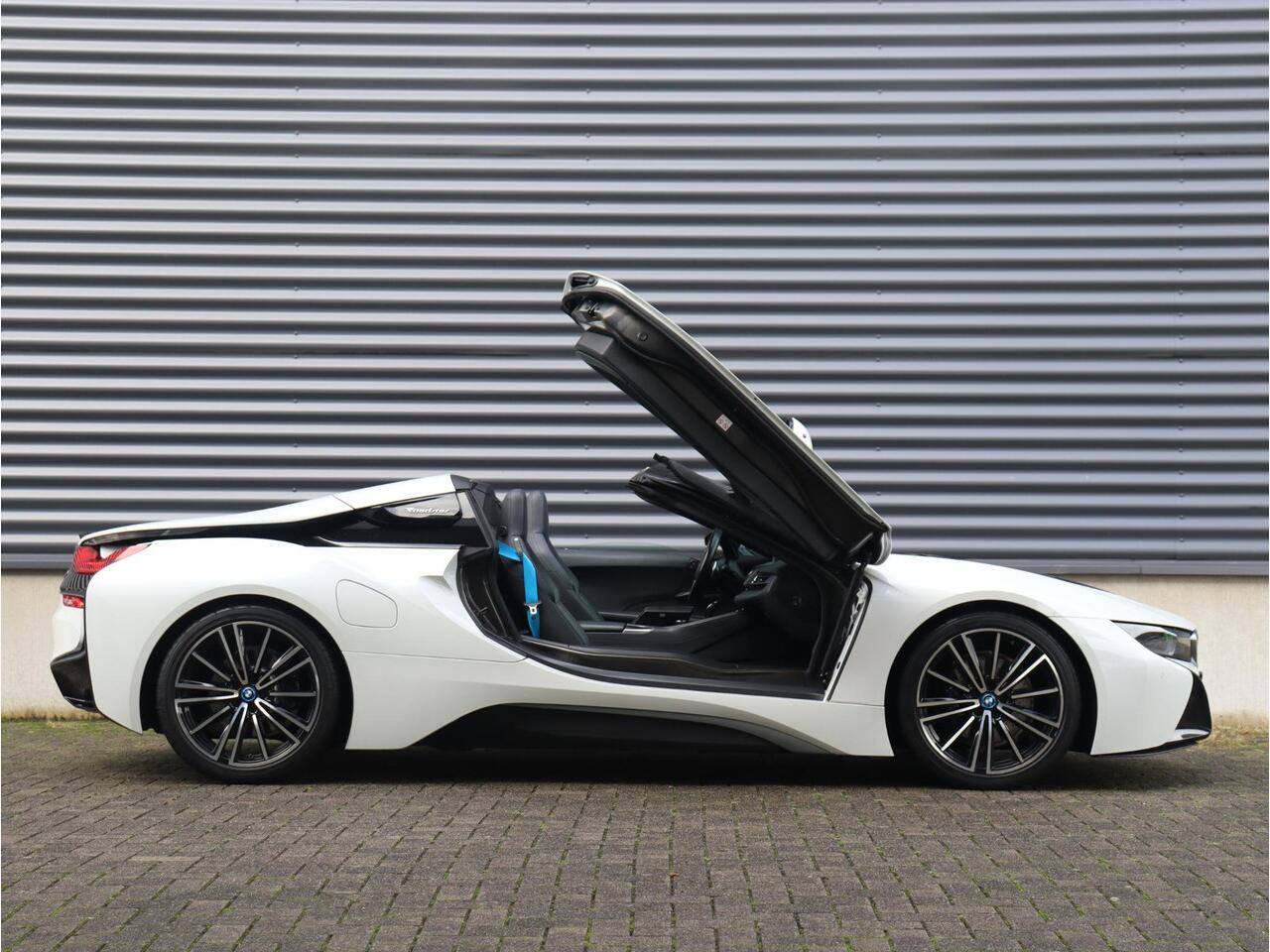 BMW I8 Roadster | High Executive | Harman Kardon | Head-Up | Comfort Access | Apple Carplay | Camera | 20'' LMV