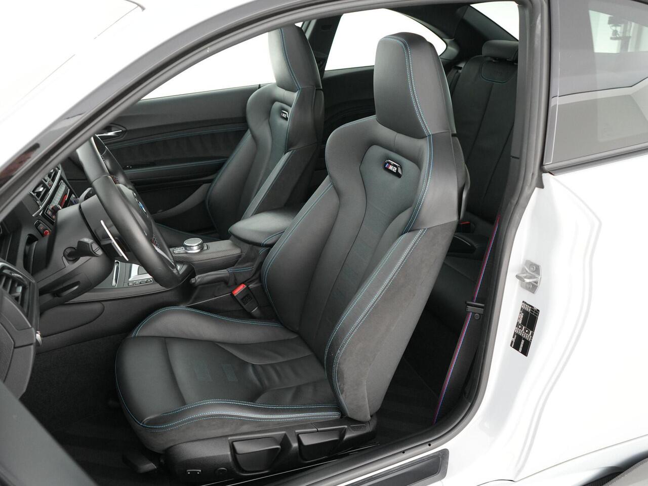 BMW M2 Competition 411pk DCT Coupé |Track pack|M-performance carbon|schuif/kantel|20" Wheelforce||Harman&Kardon|Apple Carplay|stoelverwarming|