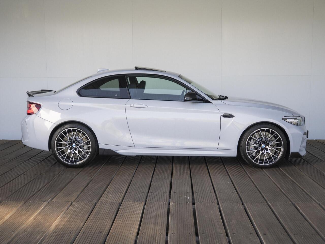 BMW M2 2 Serie Coupé Competition | M-Performance Carbon | 19'' | Comfort Access | Achteruitrijcamera | Schuif-/kanteldak | Stoelverwarming | Harman-Kardon | Remus Uitlaatsysteem