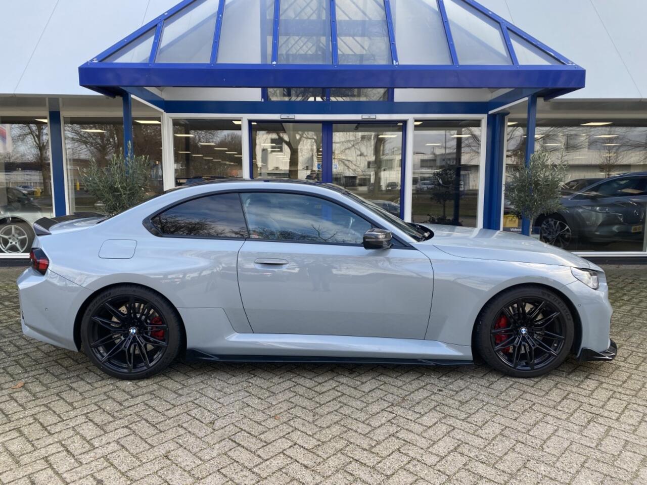 BMW M2 Akrapovic / Carbon /H&K /Head-Up/ M-Zetels+Memo/ 19-Inch/ Led