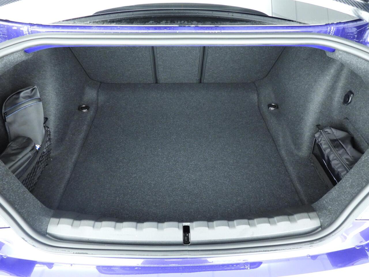 BMW M2 CS M Driver's Pack | Individual Lak | M Sportdifferentieel | M Adaptief onderstel | M Carbon-keramische remmen Rot