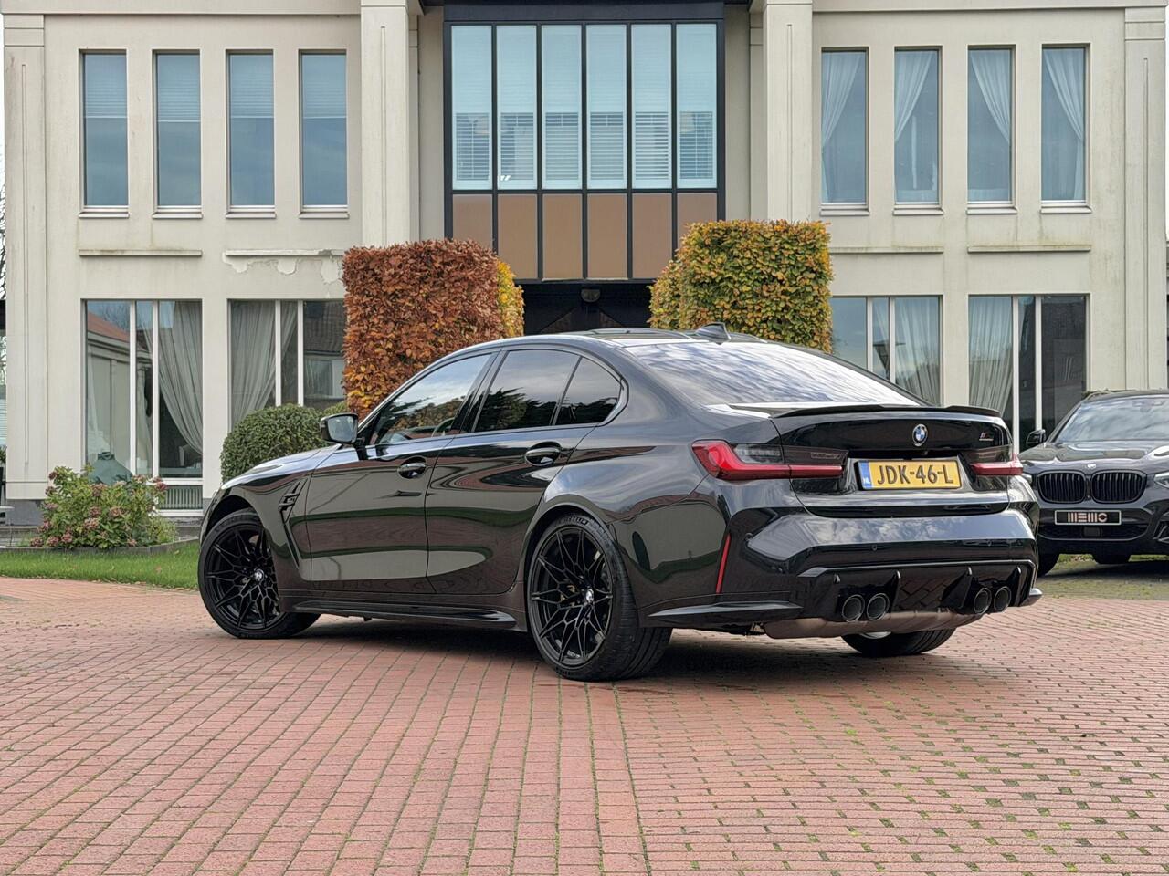 BMW M3 3-serie xDrive Competition - 360 Camera - Keramische remschijven - Carbon - Schaalstoelen