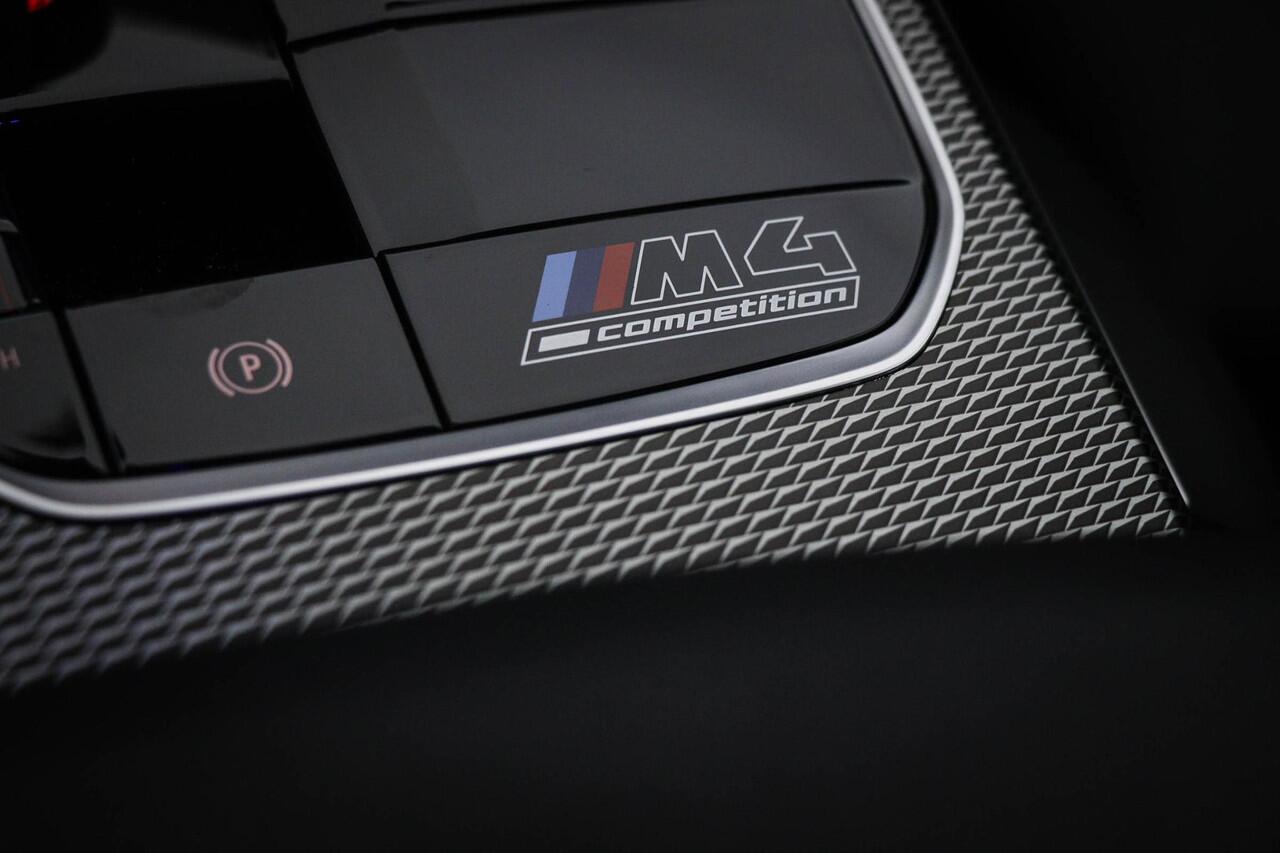 BMW M4 4-serie Coupé Competition | DRIVING ASSISTANT | HEAD UP | STUURVERWARMIMING | 360 CAMERA | 20"