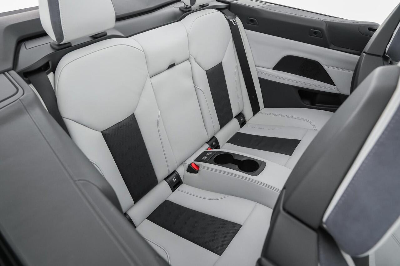 BMW M4 Competition Cabrio 510pk xDrive |dealer onderhouden|M-sport|M-sport stoelen|Laser LED|memory|360 camera|nekverwarming|sportuitlaat|HUD|blind spot|stoelventilatie + verwarming|