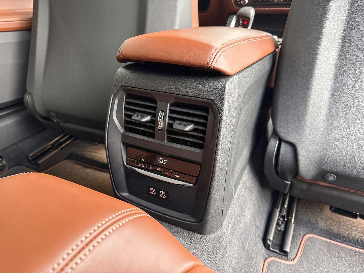 BMW M4 Cabrio xDrive Competition Safety Pack / Adaptief M Onderstel / Comfort Access / Stoelventilatie / Driving Assistant Professional / Laserlight / Head-Up Display / Harman Kardon