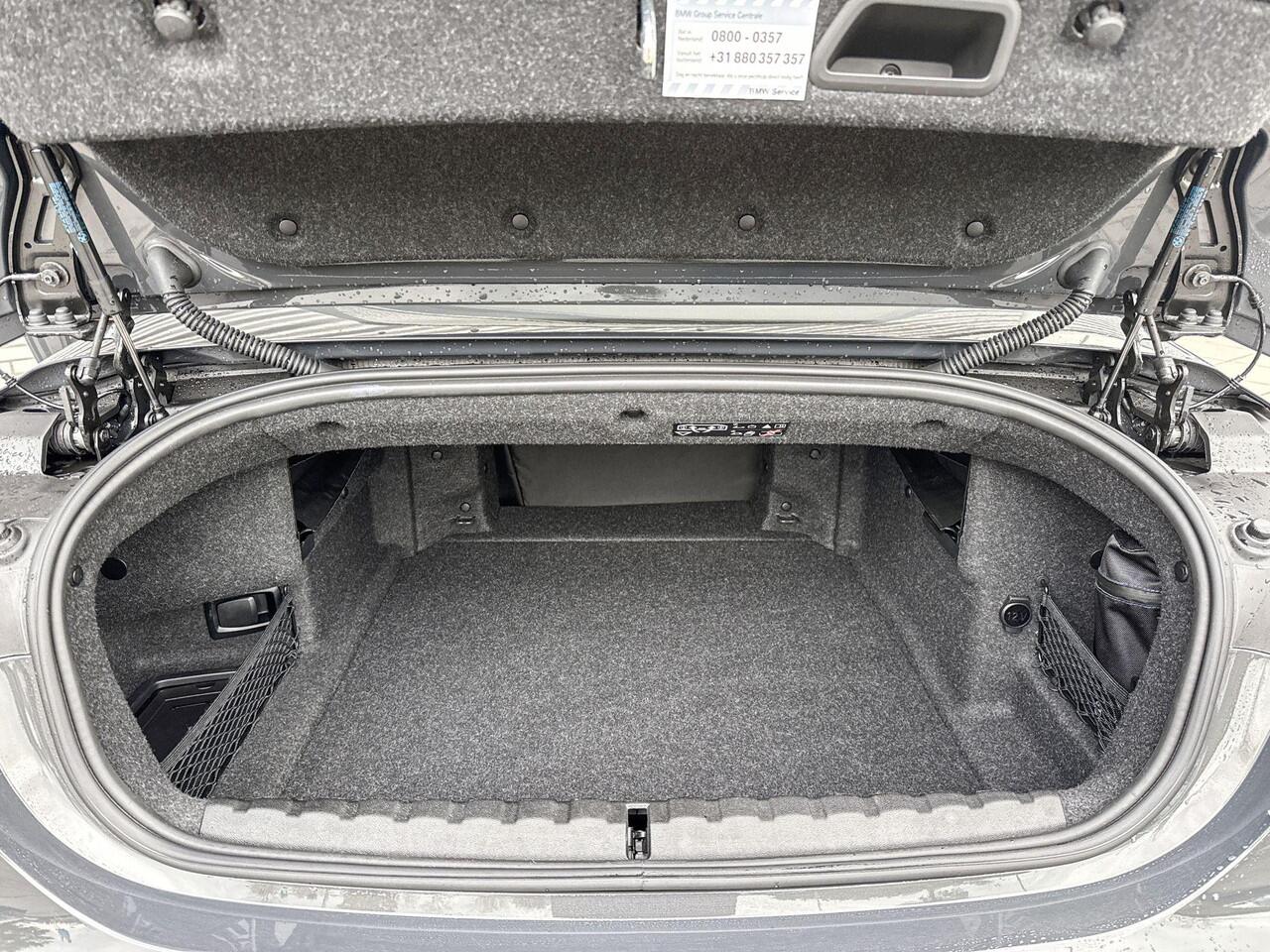 BMW M4 Cabrio xDrive Competition Safety Pack / Adaptief M Onderstel / Comfort Access / Stoelventilatie / Driving Assistant Professional / Laserlight / Head-Up Display / Harman Kardon