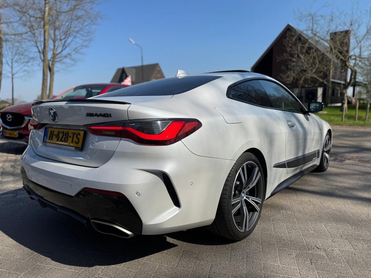 BMW M4 M440i xDrive High Executive M-pakket zwartsportleer,schuifdak,laserlicht