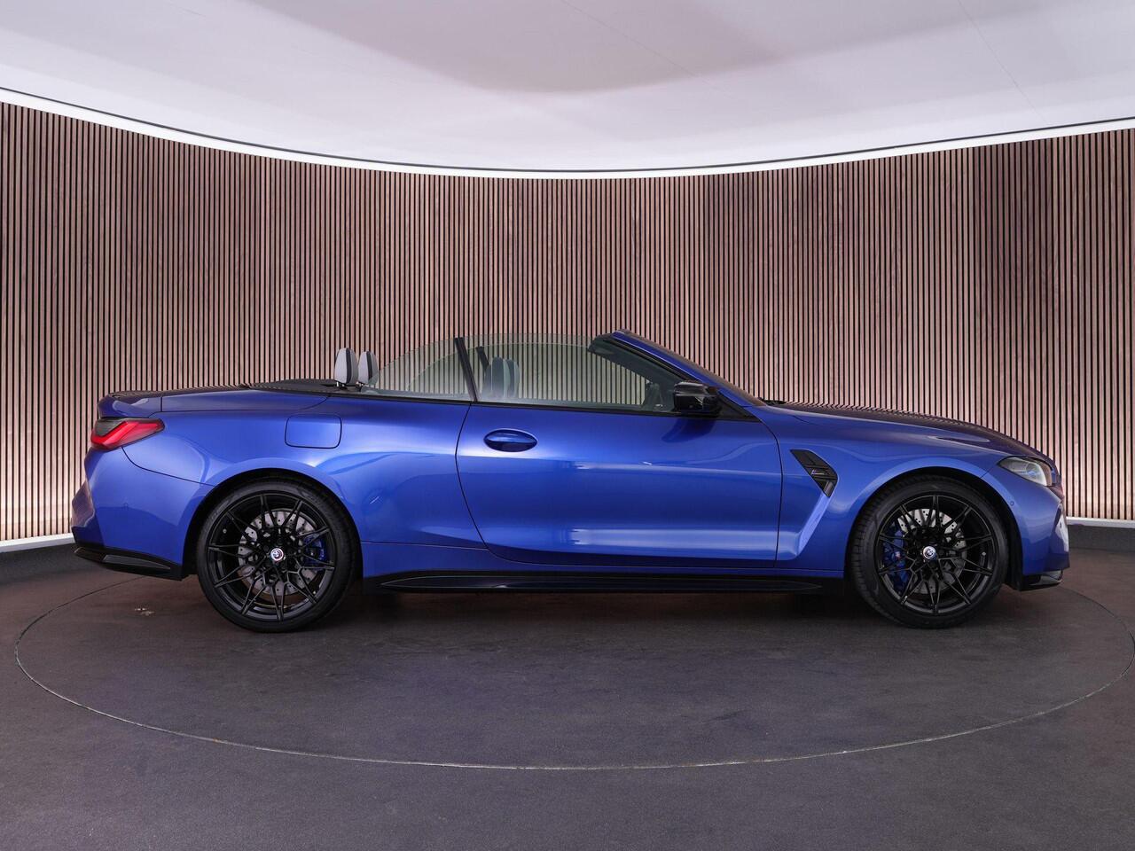 BMW M4 Competition Cabrio 510pk xDrive |dealer onderhouden|M-sport|M-sport stoelen|Laser LED|memory|360 camera|nekverwarming|sportuitlaat|HUD|blind spot|stoelventilatie + verwarming|