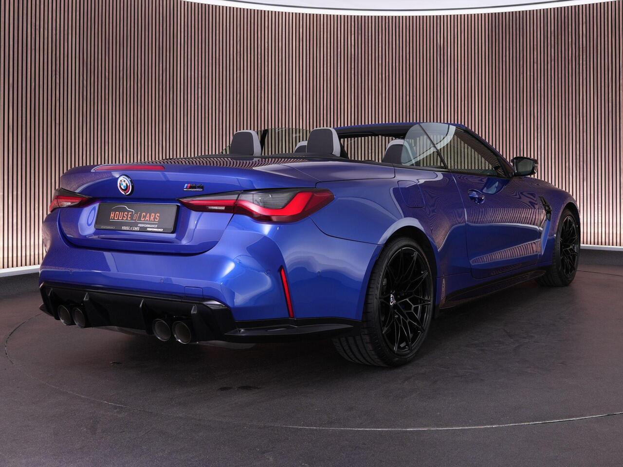 BMW M4 Competition Cabrio 510pk xDrive |dealer onderhouden|M-sport|M-sport stoelen|Laser LED|memory|360 camera|nekverwarming|sportuitlaat|HUD|blind spot|stoelventilatie + verwarming|