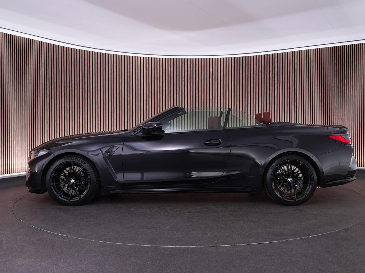 BMW M4 Competition Cabrio 510pk xDrive |dealer onderhouden|M-sport|M-sportstoelen|Laser LED|HUD|memory|Carbon interieur|nekverwarming|Apple Carplay|stoelventilatie & verwarming|