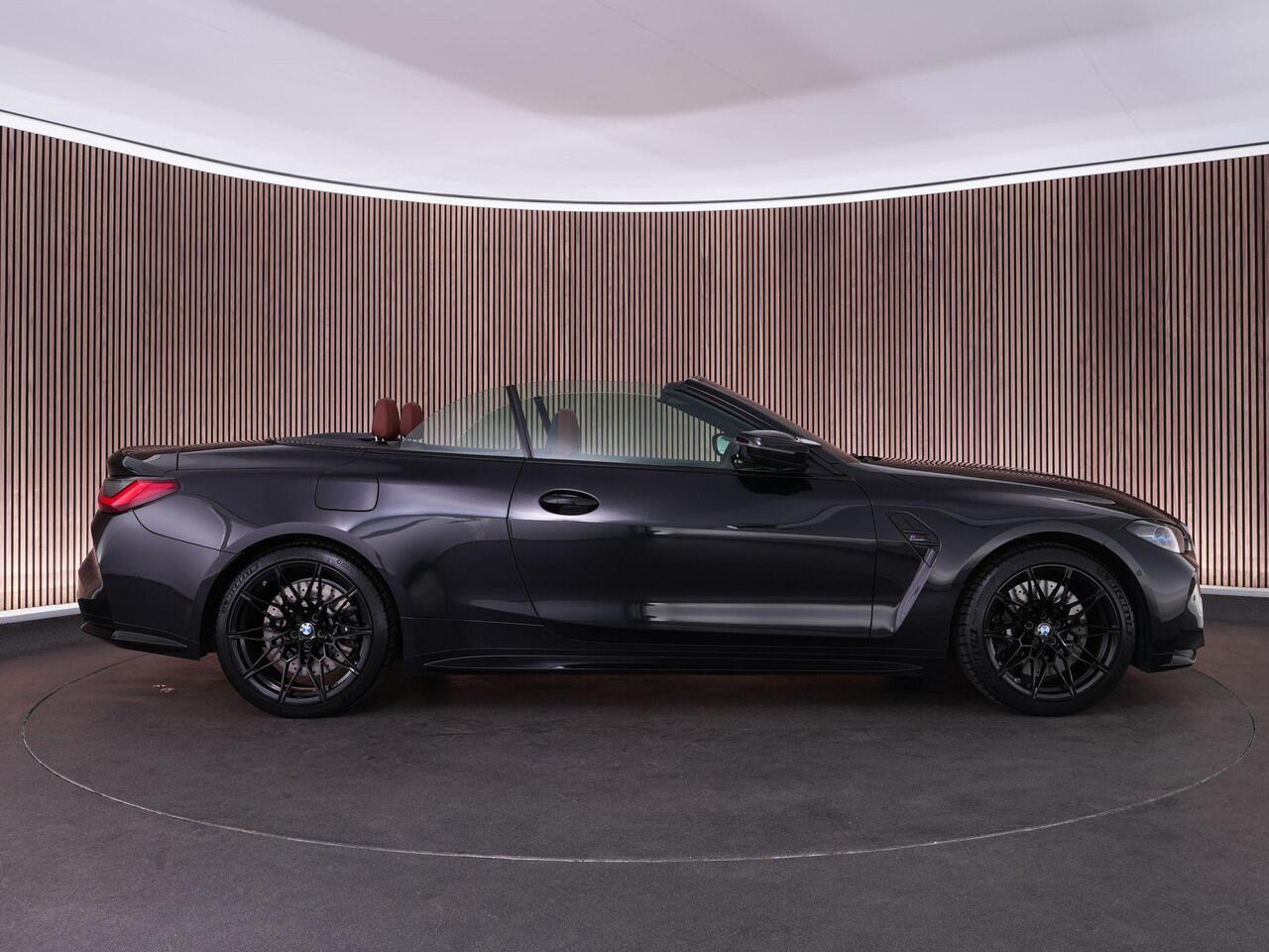 BMW M4 Competition Cabrio 510pk xDrive |dealer onderhouden|M-sport|M-sportstoelen|Laser LED|HUD|memory|Carbon interieur|nekverwarming|Apple Carplay|stoelventilatie & verwarming|