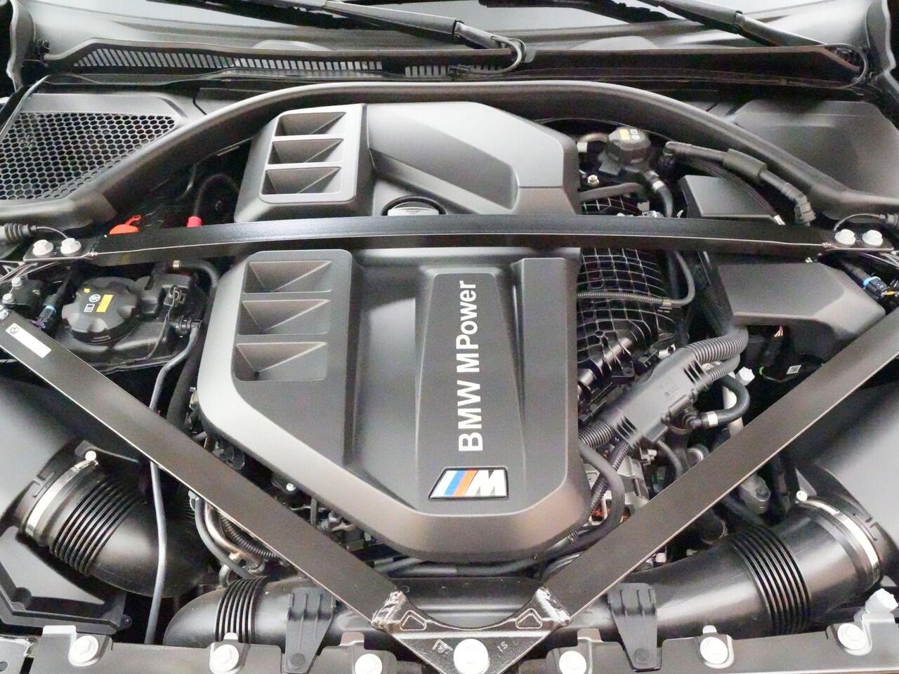 BMW M4 Competition Cabrio 510pk xDrive |dealer onderhouden|M-sport|M-sportstoelen|Laser LED|HUD|memory|Carbon interieur|nekverwarming|Apple Carplay|stoelventilatie & verwarming|