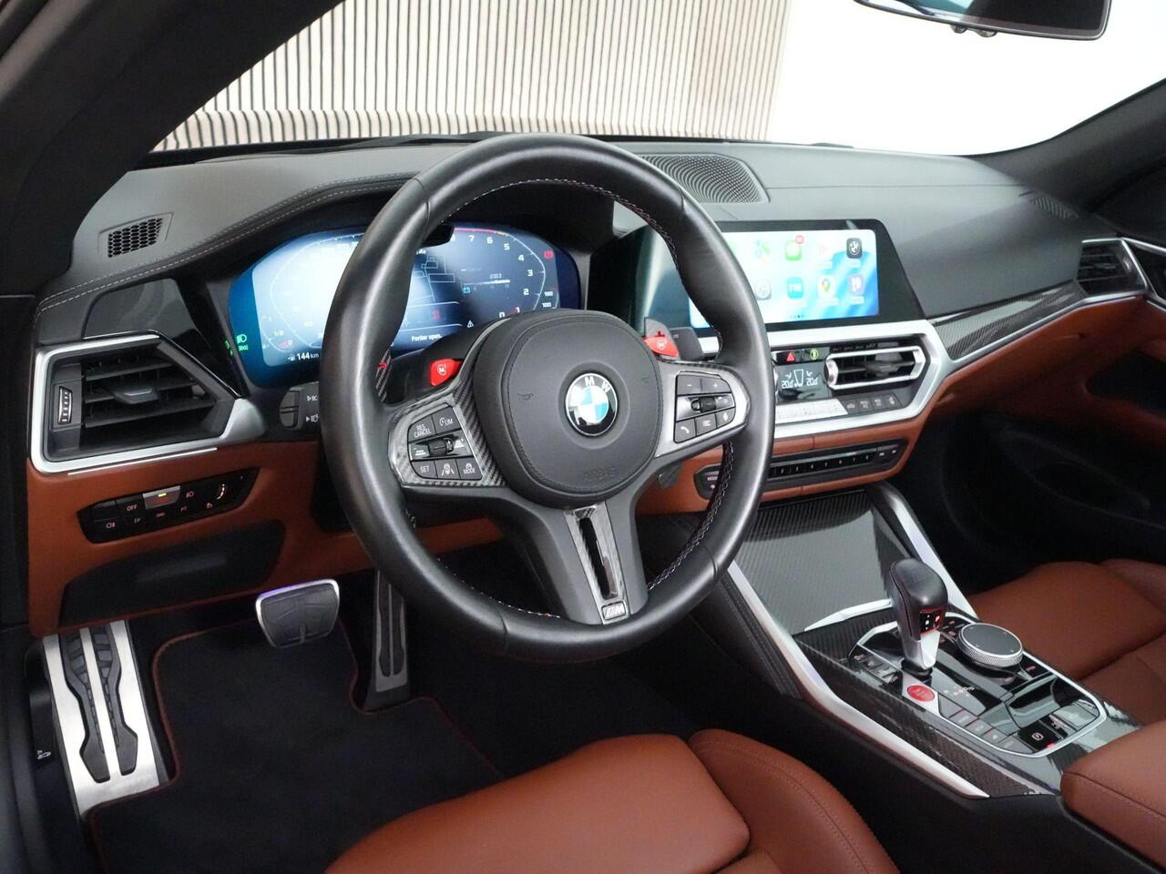 BMW M4 Competition Cabrio 510pk xDrive |dealer onderhouden|M-sport|M-sportstoelen|Laser LED|HUD|memory|Carbon interieur|nekverwarming|Apple Carplay|stoelventilatie & verwarming|