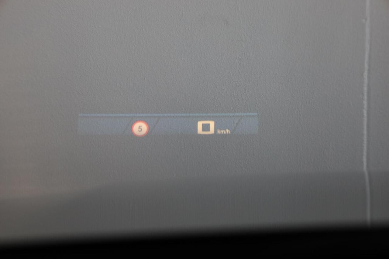 BMW M4 Competition xDrive Coupé | M Race Track Pack | Innovation Pack