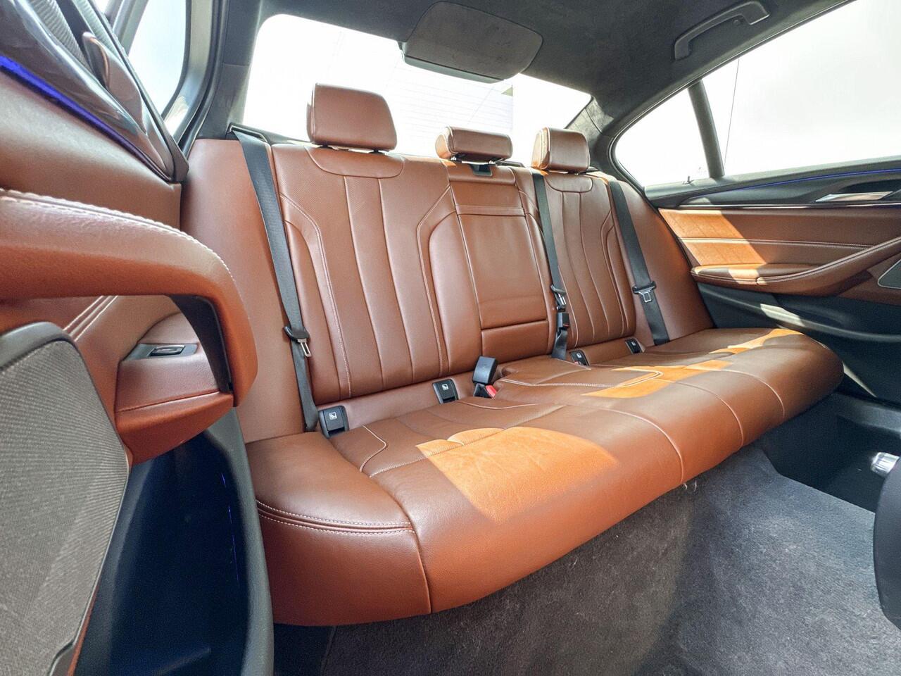 BMW M5 Sedan xDrive Akrapovic uitlaatsysteem / PPF volledig / Harman Kardon / Lasers / Auto-pilot / Comfort Access / Selections