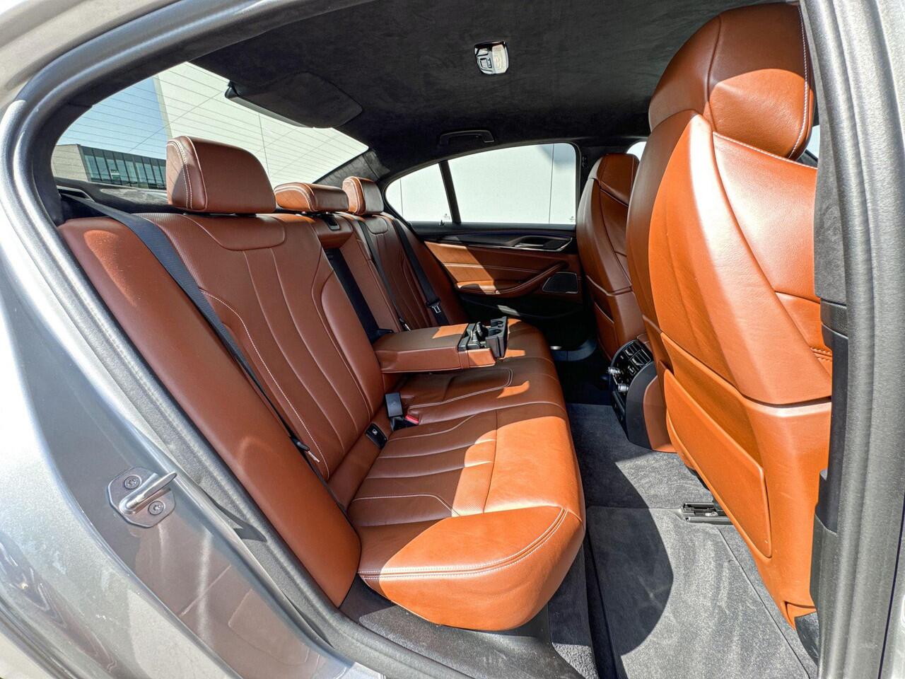 BMW M5 Sedan xDrive Akrapovic uitlaatsysteem / PPF volledig / Harman Kardon / Lasers / Auto-pilot / Comfort Access / Selections