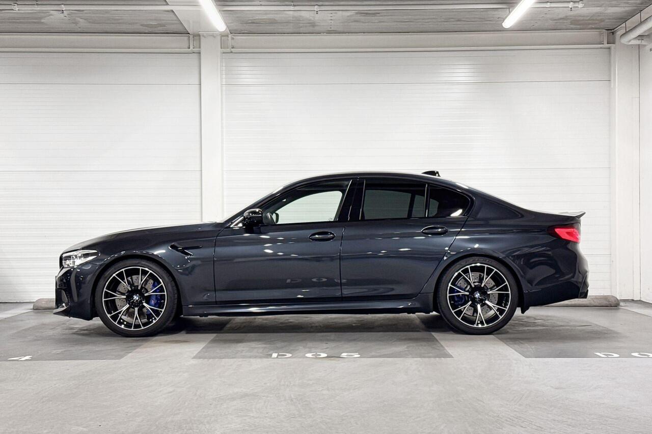 BMW M5 Sedan M5