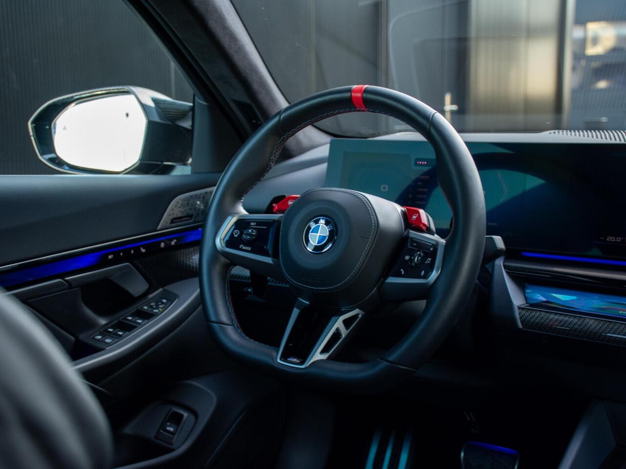 BMW M5 | Keramisch | M drivers package l Carbon | B&W Audio | Trekhaak | NP 177k!