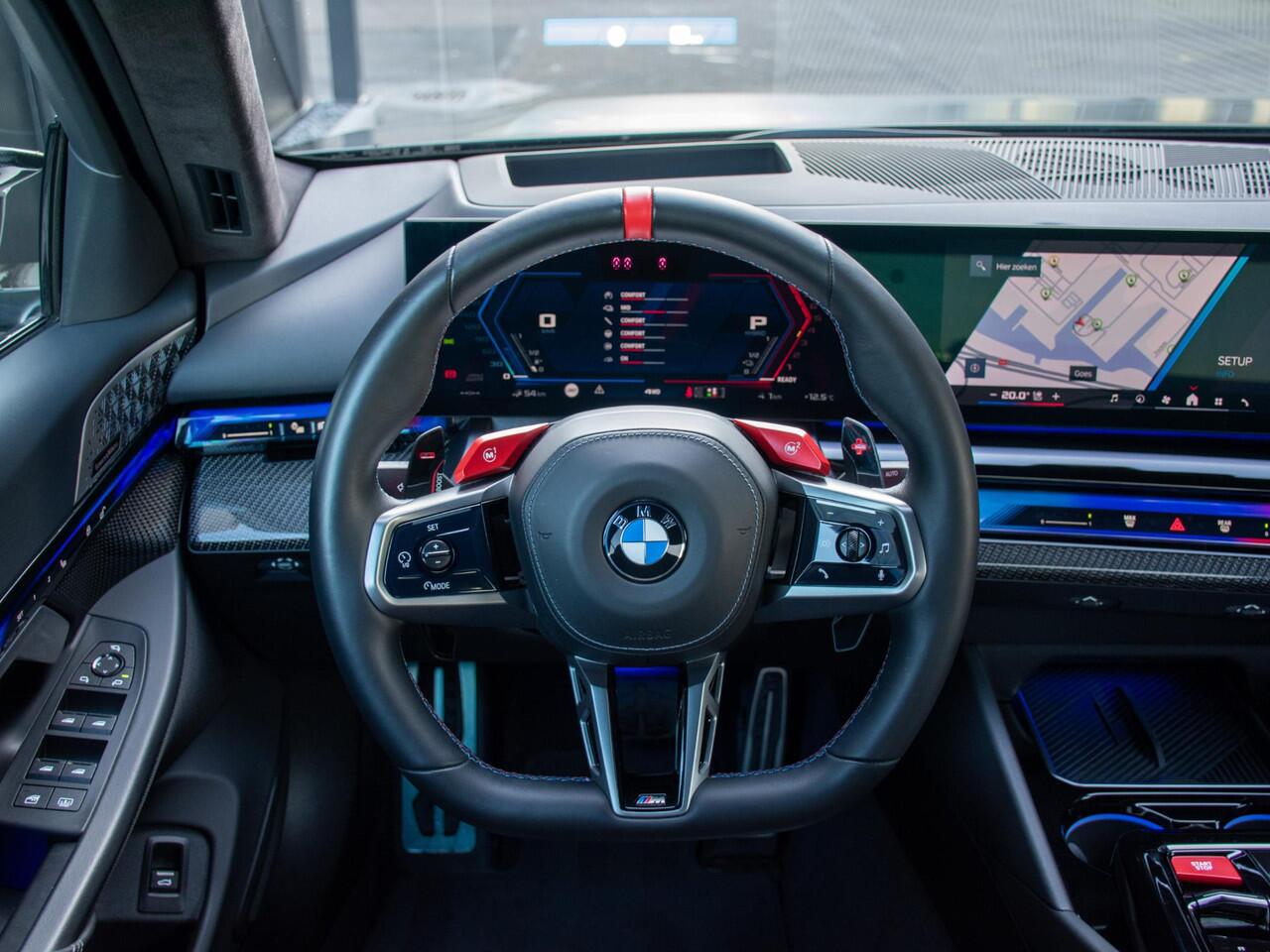 BMW M5 | Keramisch | M drivers package l Carbon | B&W Audio | Trekhaak | NP 177k!