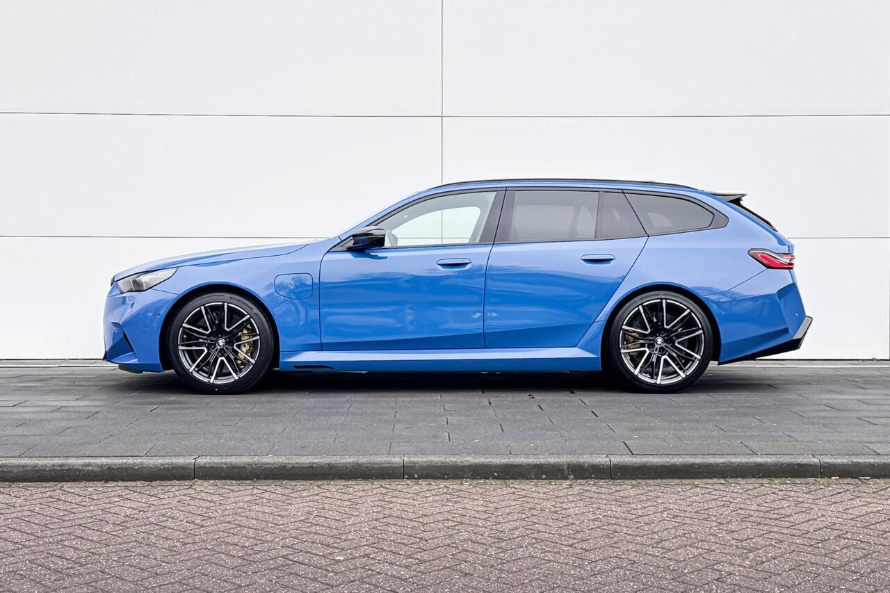 BMW M5 Touring M5 | M Carbon keramische remmen | Carbon pakket | Bowers & Wilkins | M Driver's Pack |