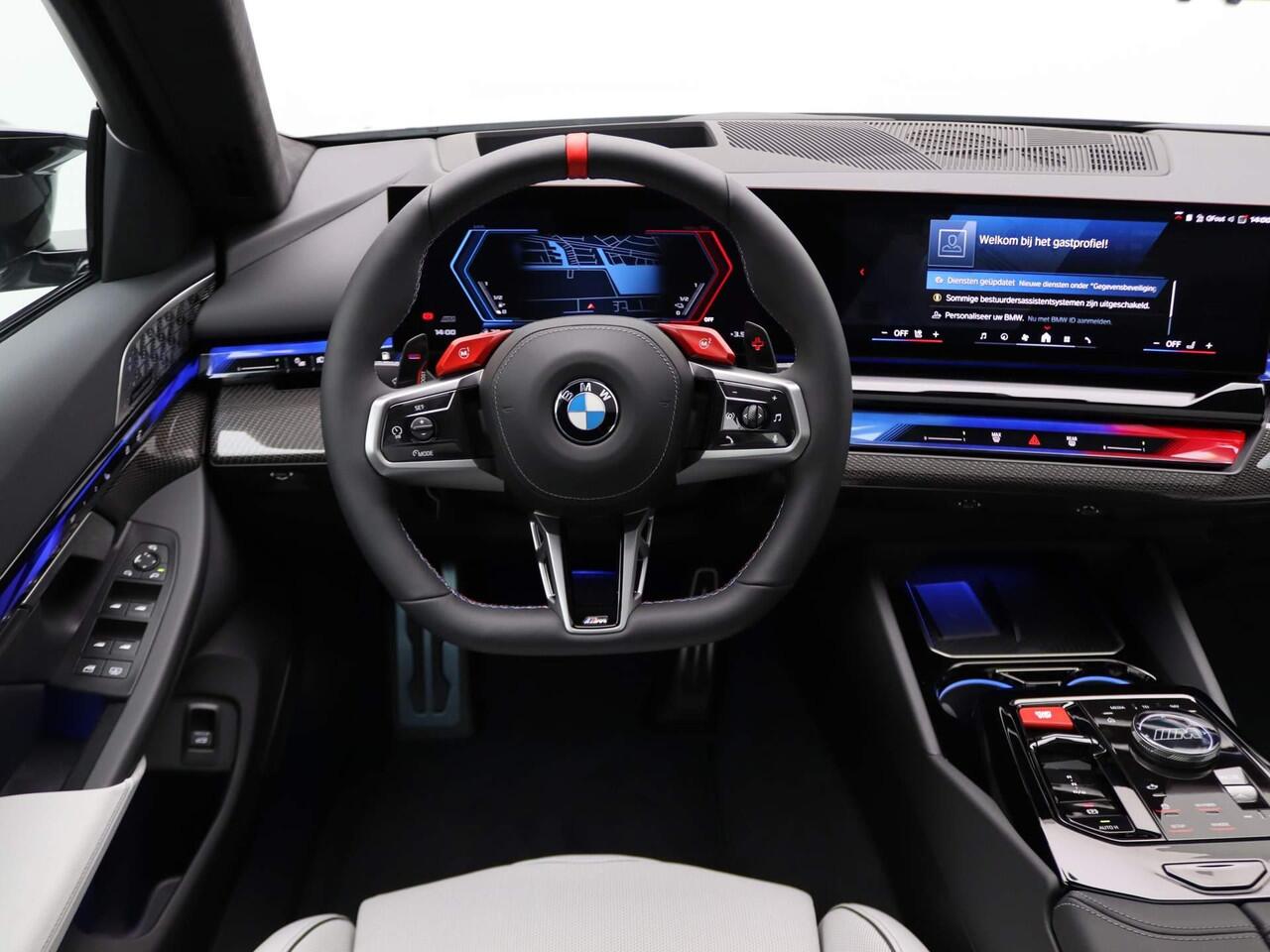 BMW M5 Sedan | Comfort Package