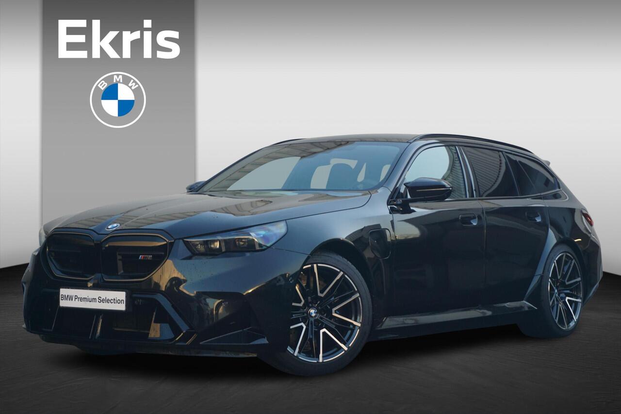 BMW M5 Touring M Driver's Pack | Glazen Panoramadak | Trekhaak Elektrisch | Driving Assistant Professional | Bowers & Wilkins | Stuur- en stoelverwarming | Stoelverstelling elektrisch met geheugen