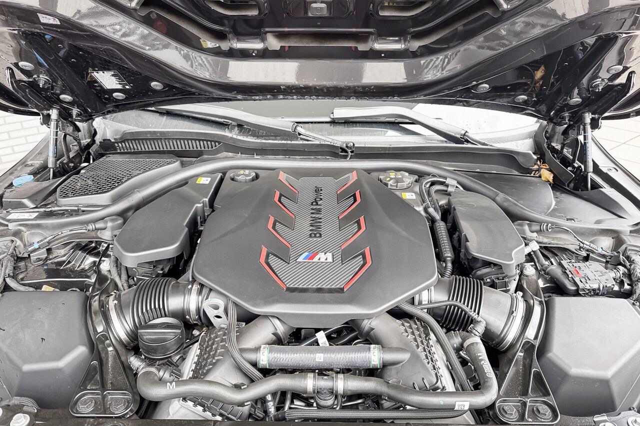 BMW M5 Sedan M5 M Driver's Pack / Comfort Pack / Panoramadak / Driving Assistant Professional / Parking Assistant Professional