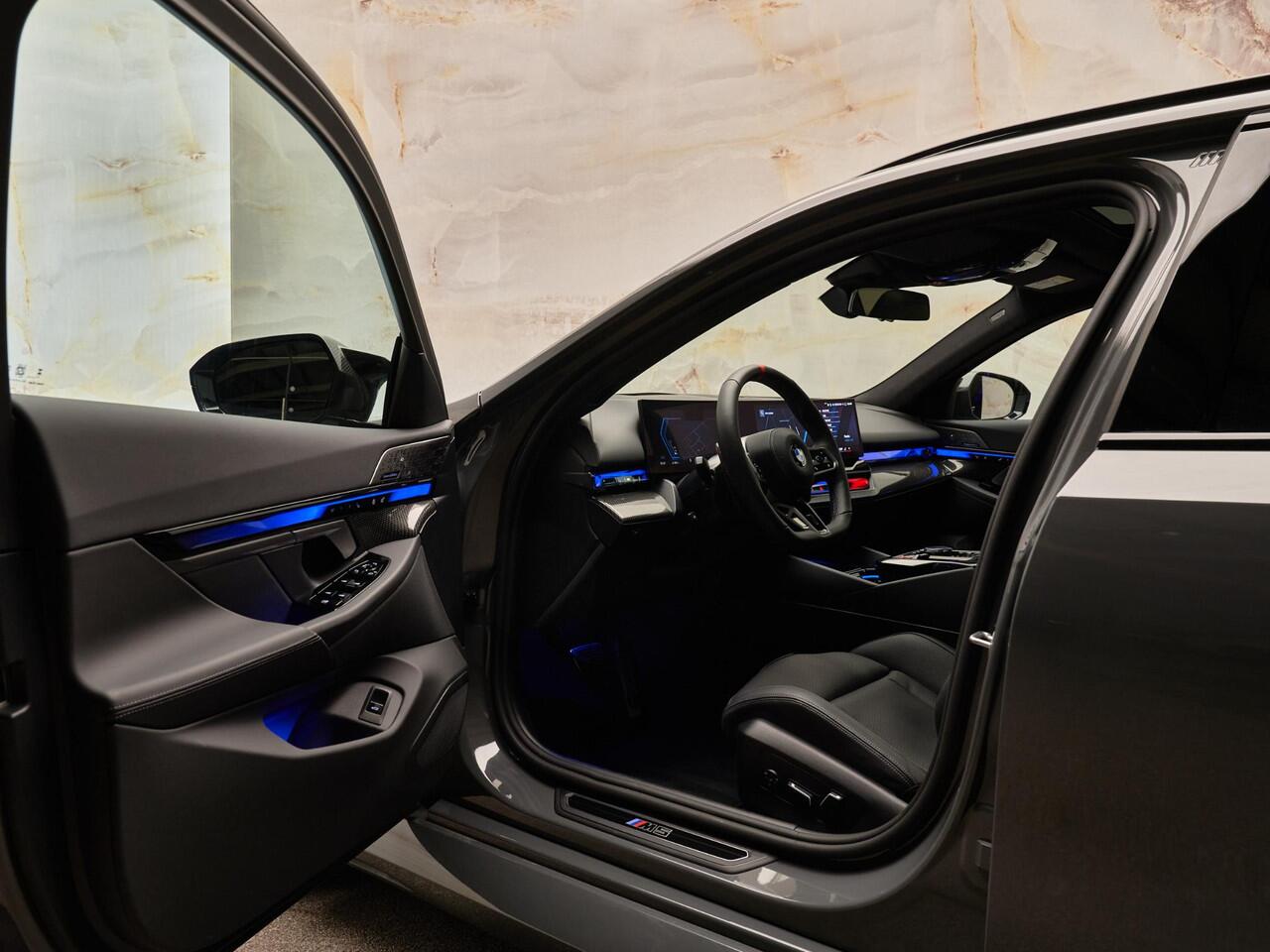 BMW M5 Touring V8 M Hybrid, IPE Exhaust, M Performance, Sonderlackierung, Ultimate Package, ceramic, pano, B&W, 21", stl.ventilatie, memory, carbon, leder, privacy