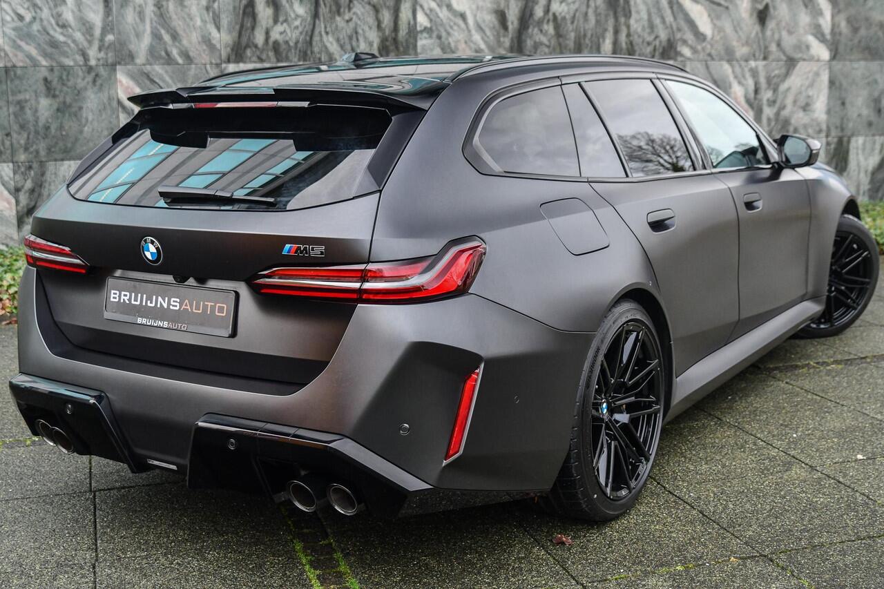 BMW M5 Touring M5 Individual lak |Keramisch|Carbon|Trekhaak|