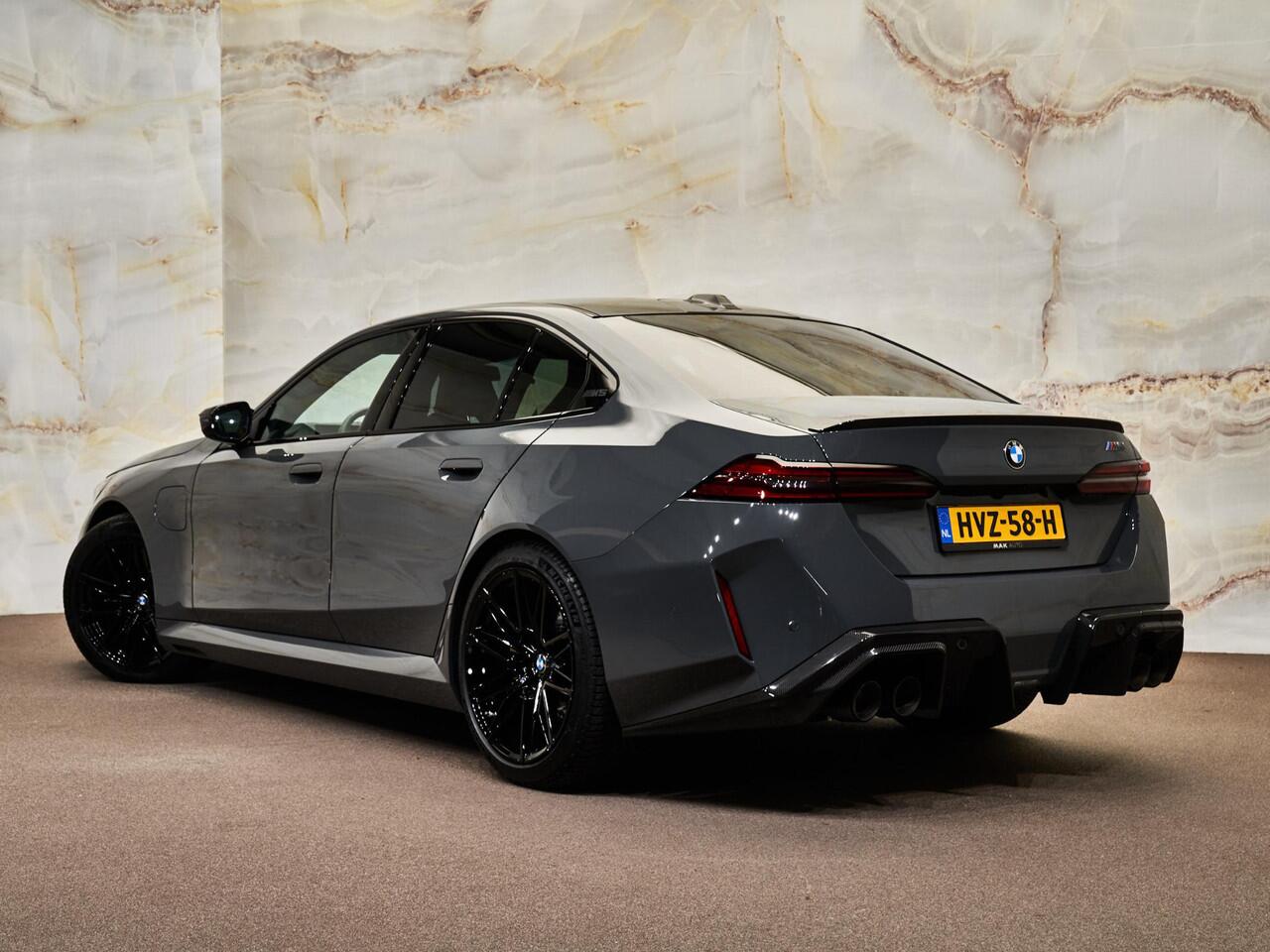 BMW M5 Limousine V8 M Hybrid, PPF front, Alpha-N, Eventuri, pano, Sonderlackierung, carbon extr., ceramic, tr.haak, B&W, privacy