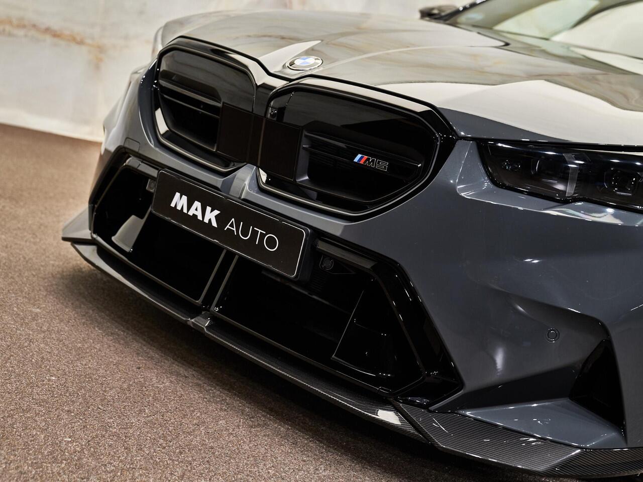 BMW M5 Limousine V8 M Hybrid, PPF front, Alpha-N, Eventuri, pano, Sonderlackierung, carbon extr., ceramic, tr.haak, B&W, privacy