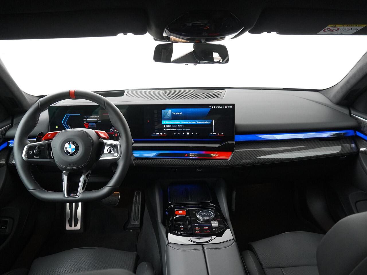 BMW M5 5-serie M Driver's Pack | Driving Assistant Professional | Parking Assistant Prof | Bowers & Wilkins | Stoelventilatie | Carbon Pack | Stuurwielrand verwarmd |