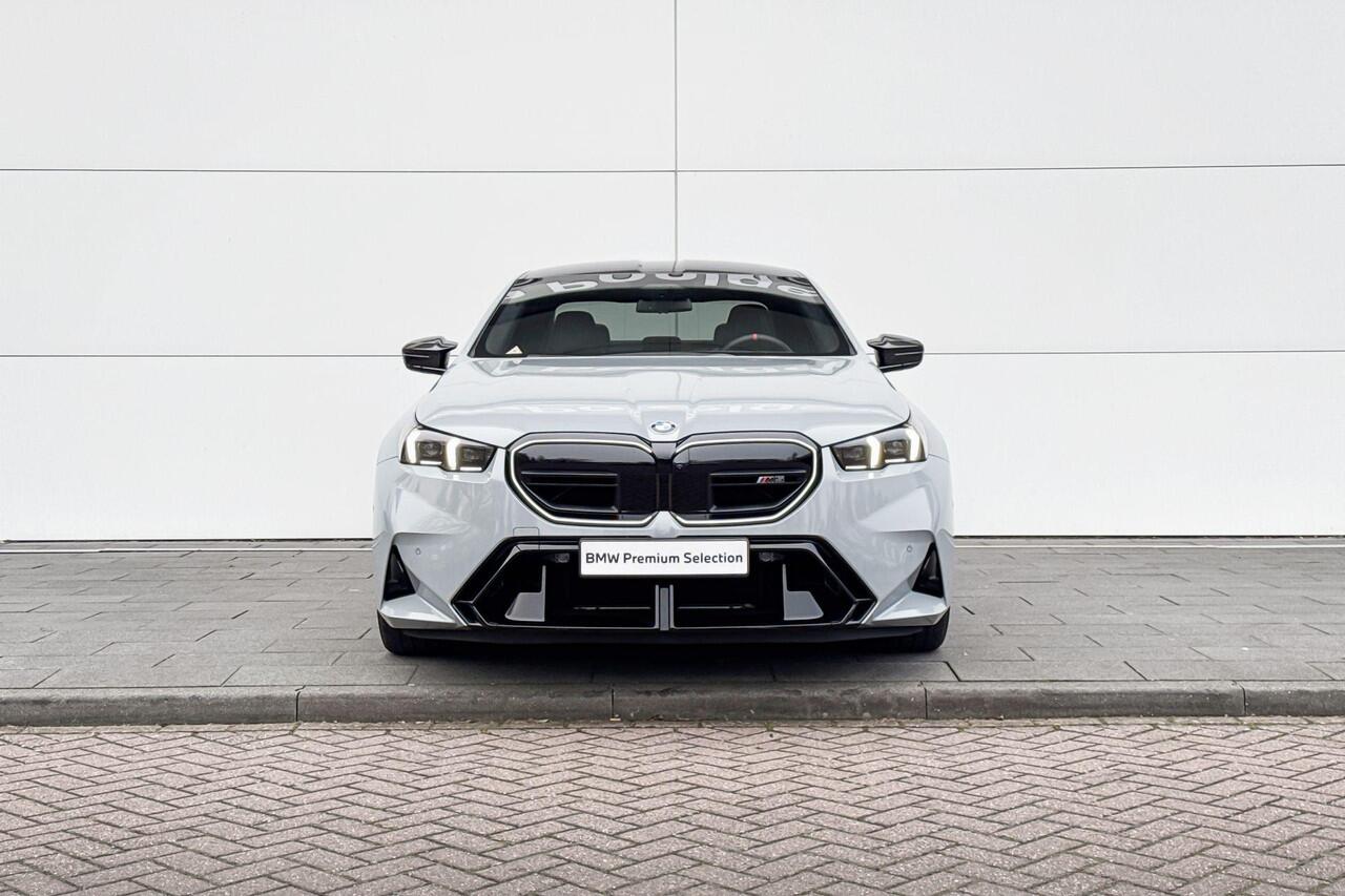 BMW M5 Sedan M5
