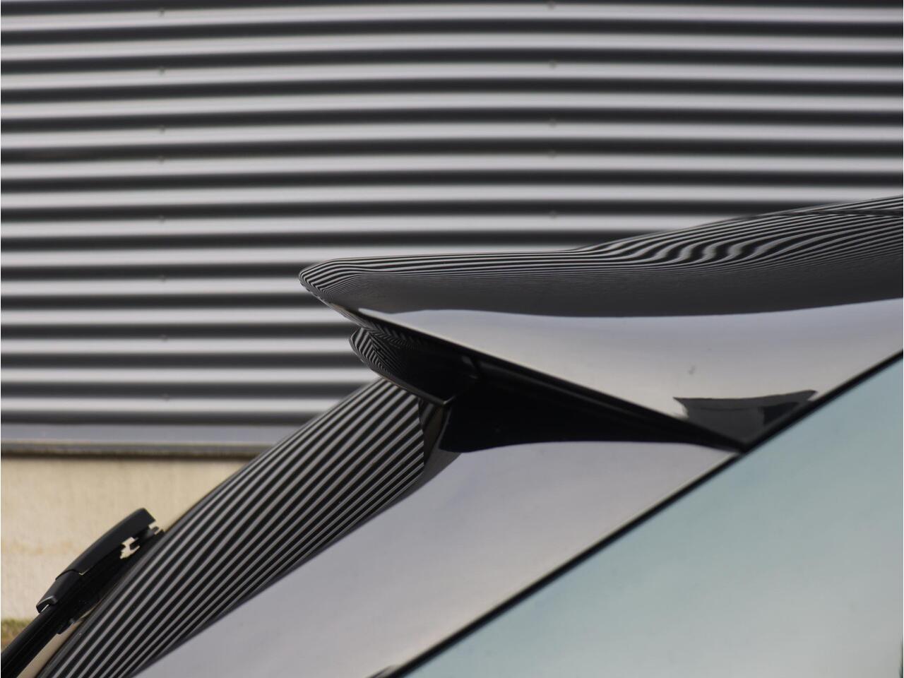 BMW M5 Touring | Individual Lak | M Driver's Package | Head-Up | Trekhaak | Bowers & Wilkins | Driving Assistant Prof. | Stoelventilatie | Carbon | Parking Assistant Prof. | 21'' & 22'' LMV