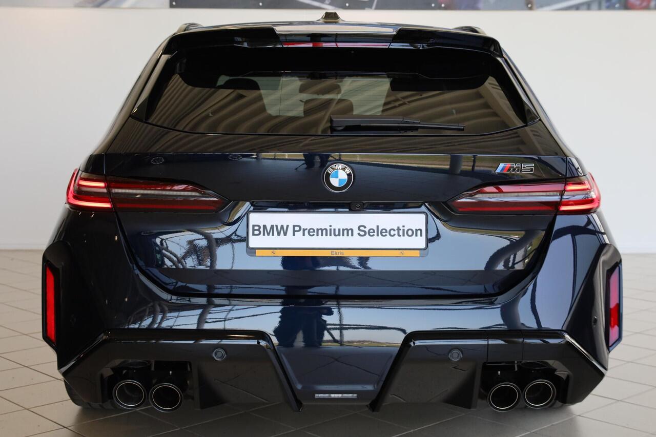 BMW M5 Touring | Panorama Dak | Stoelventilatie en Verwarming | Driving Assistant Professional