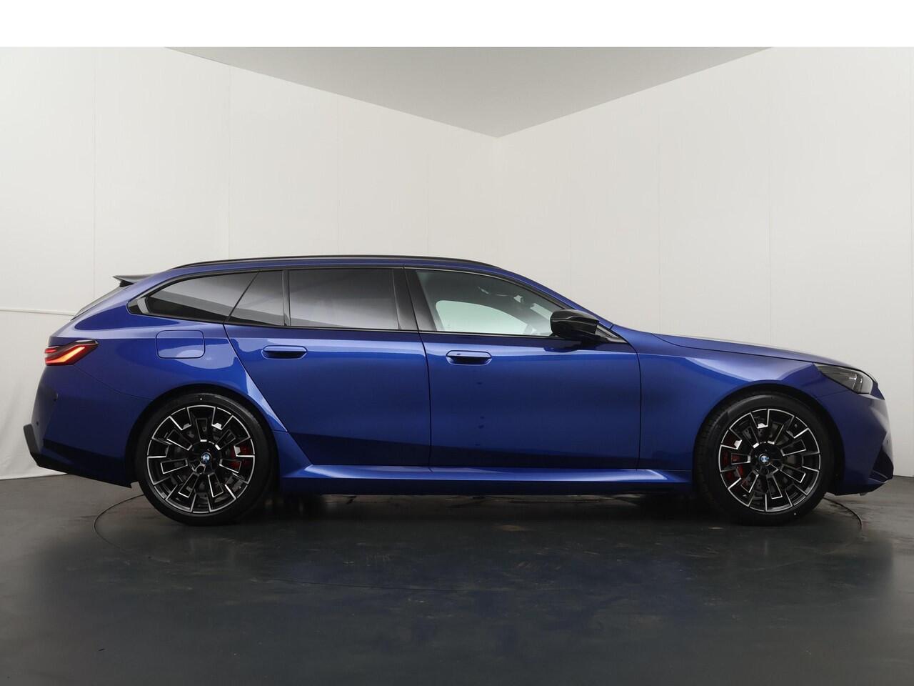 BMW M5 Touring M Drive Professional | M Driver's Pack | Bowers & Wilkins | Comfort Pack | Panoramadak