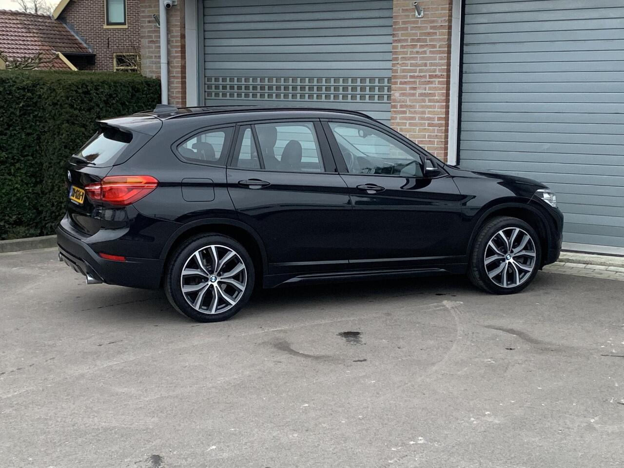 BMW X1 sDrive20i Orange Edition II