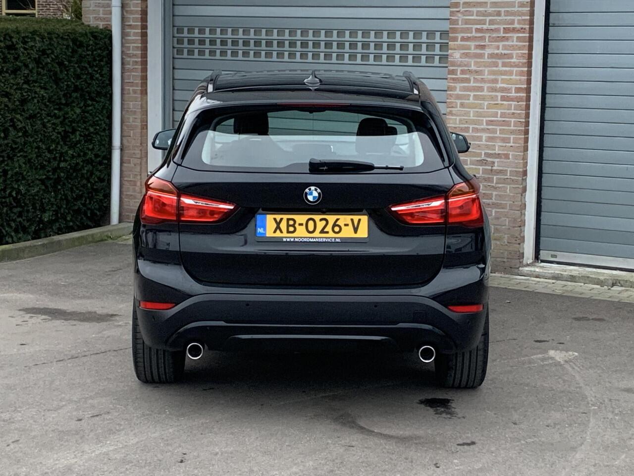 BMW X1 sDrive20i Orange Edition II