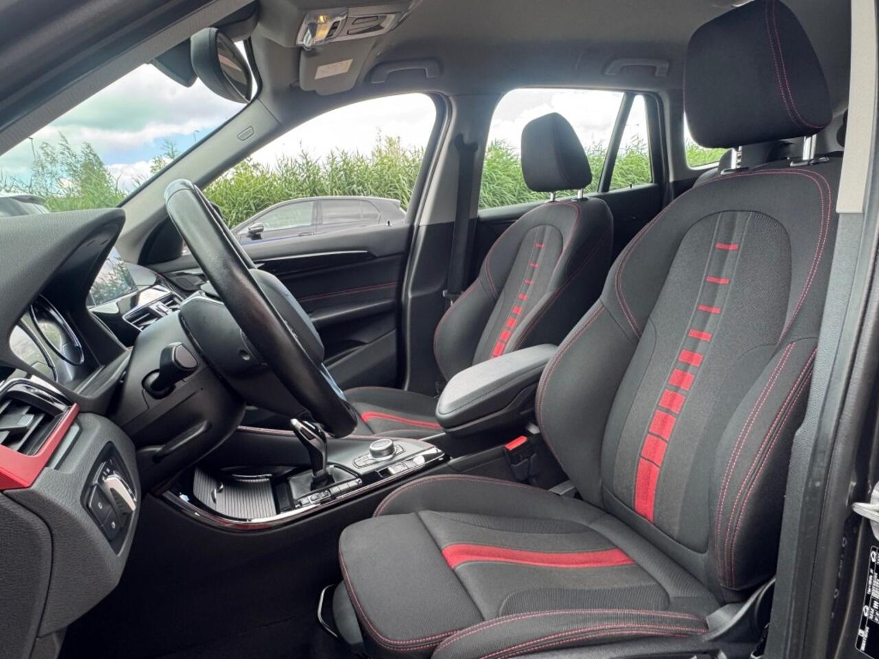 BMW X1 S-DRIVE 1.8 AUT. SPORT-LINE NAVI TREKHAAK AIRCO LMV PDC