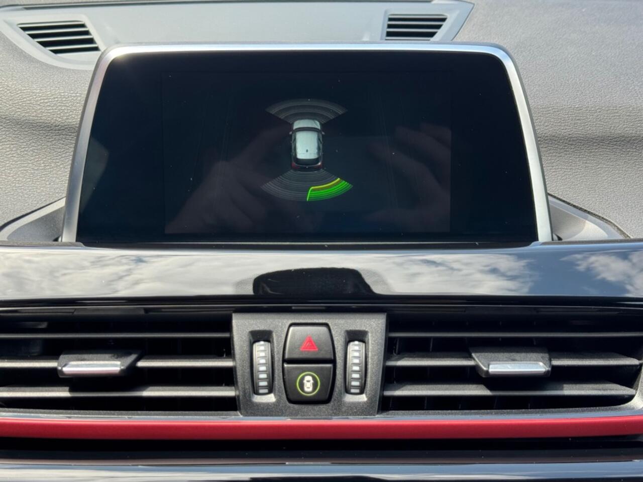 BMW X1 S-DRIVE 1.8 AUT. SPORT-LINE NAVI TREKHAAK AIRCO LMV PDC