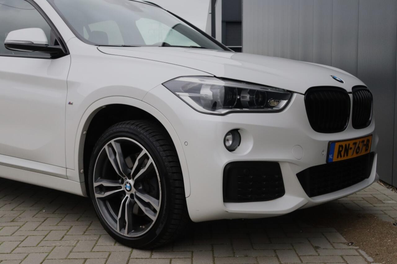 BMW X1 sDrive20i M Sport 192PK Leder Trekhaak 19inch