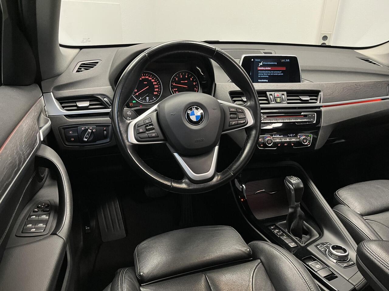 BMW X1 xDrive20i High Executive | LEDER | CAMERA | PANO | NAVI |