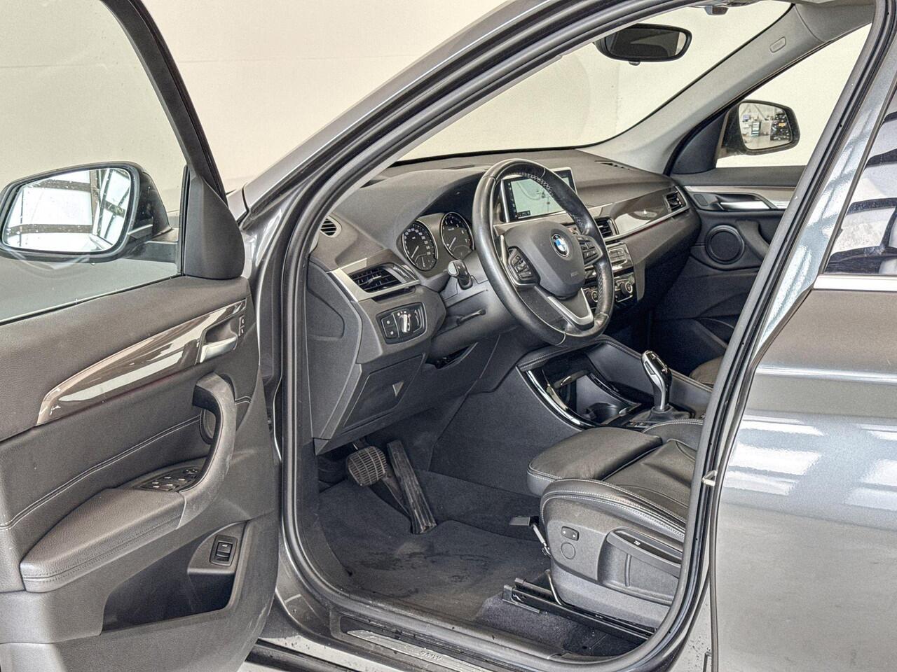 BMW X1 sDrive20i Orange Edition High Executive Aut. | Selections