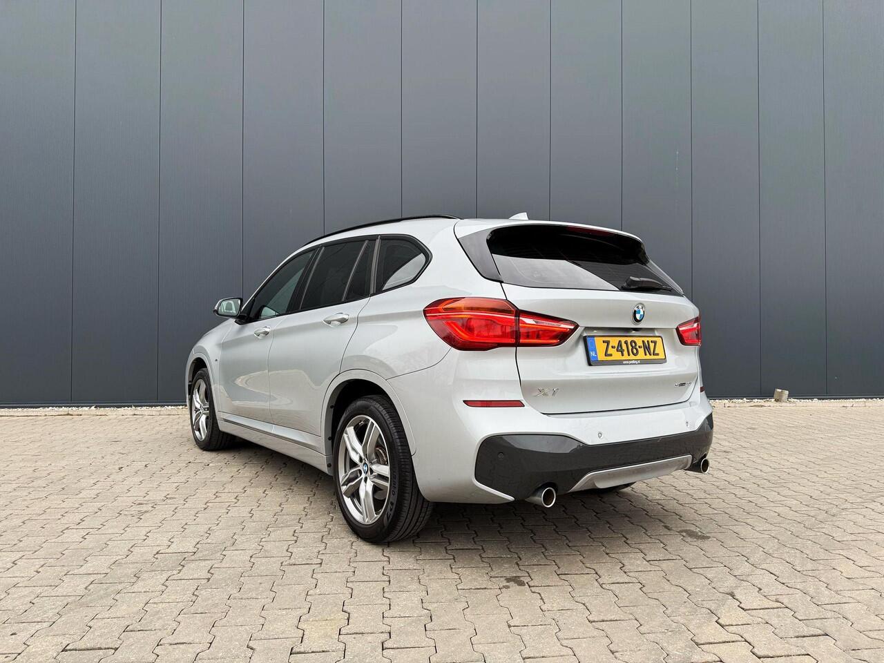 BMW X1 sDrive20i M-sport / pano / trekhaak / HUD